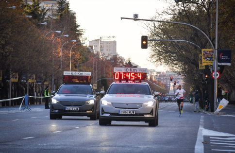 coches-inaugracion-carrera-La-Carrera-de-las-Empresas-lastlap